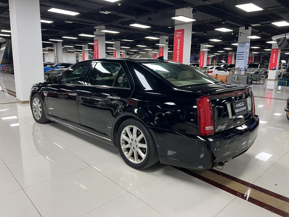 Cadillac SLS