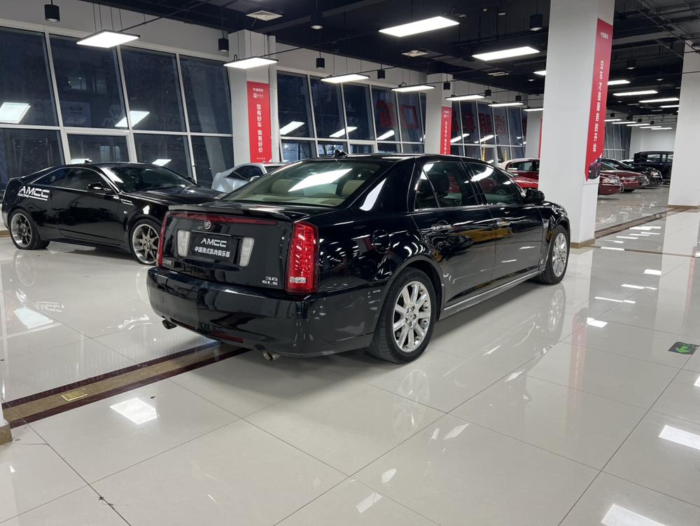 Cadillac SLS