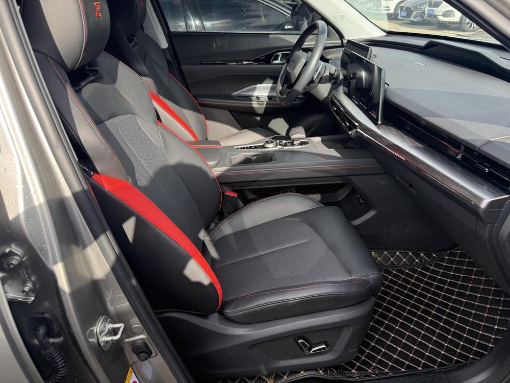 Changan Oshan Changan Oshan Z6
