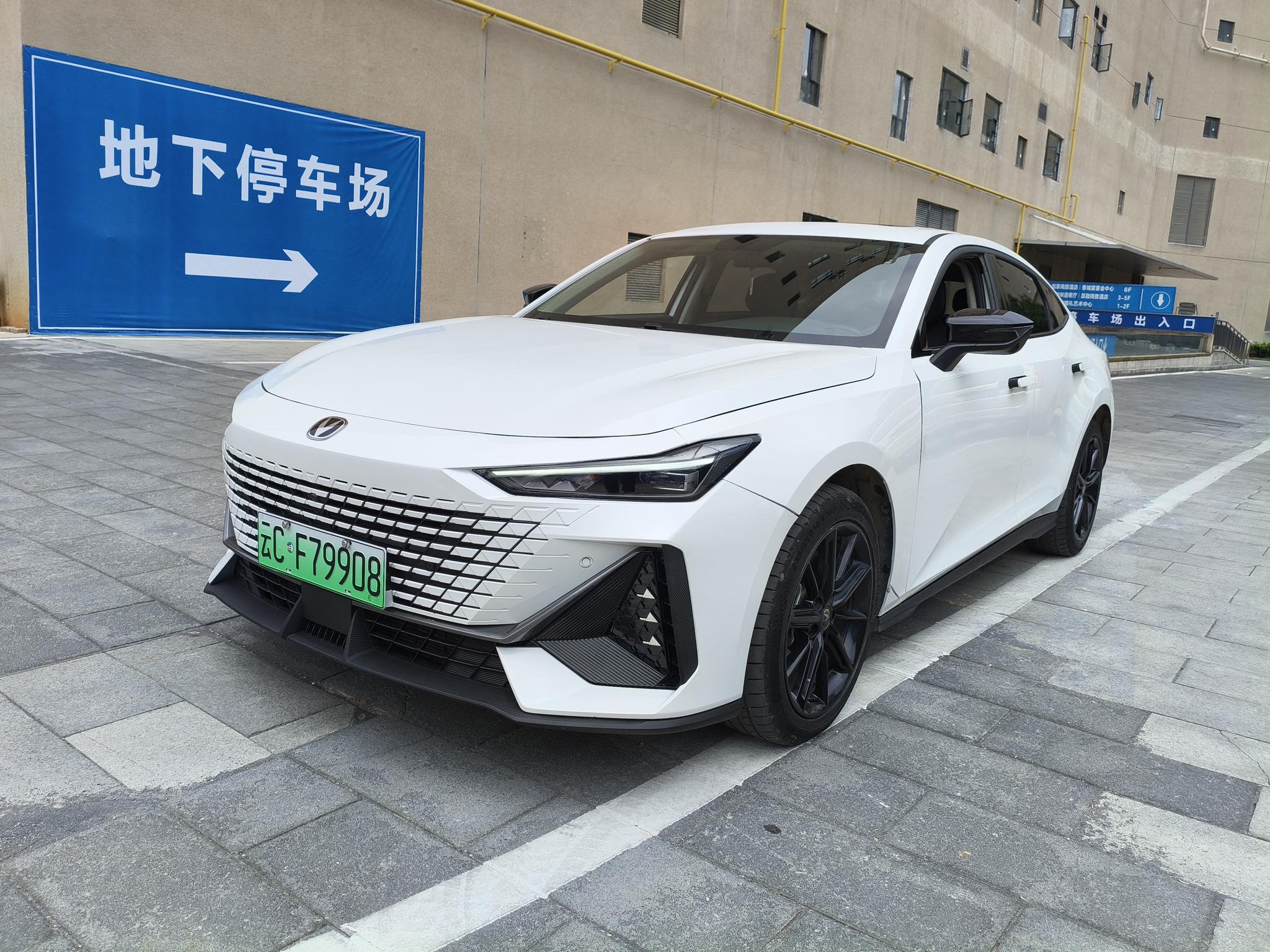 Changan Changan UNI-V iDD