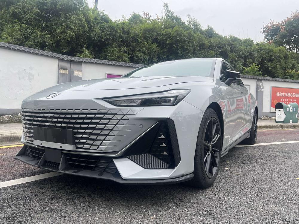 Changan Changan UNI-V