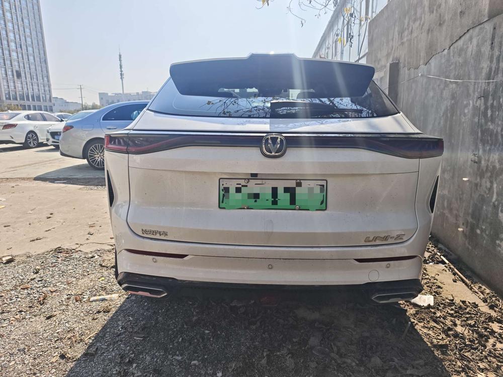Changan Changan UNI-Z PHEV