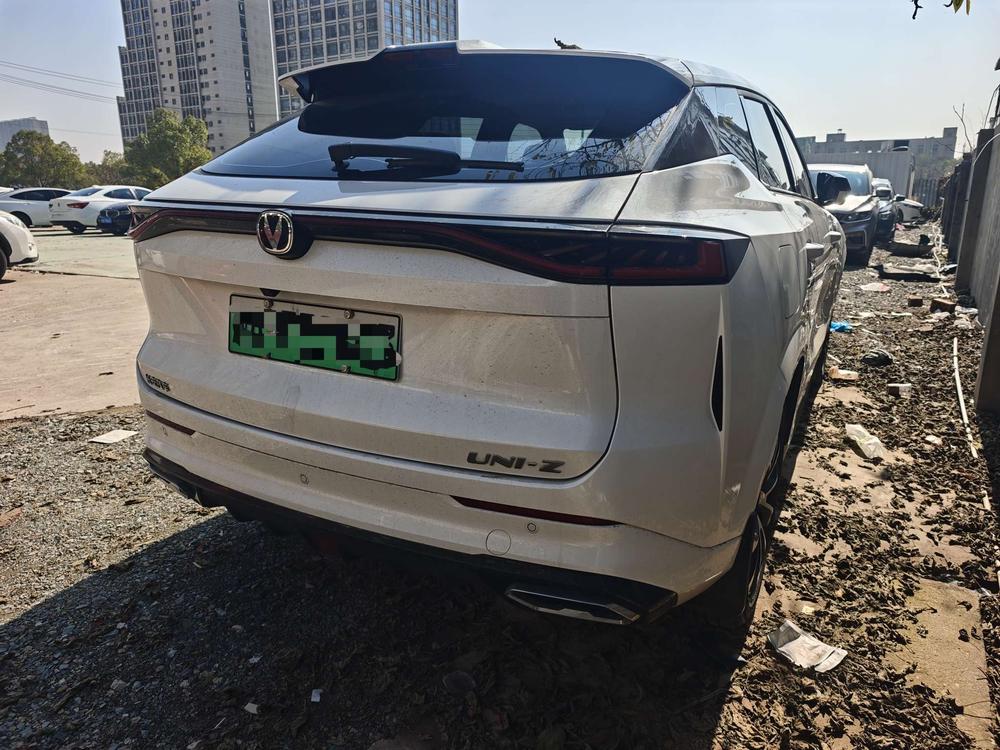 Changan Changan UNI-Z PHEV