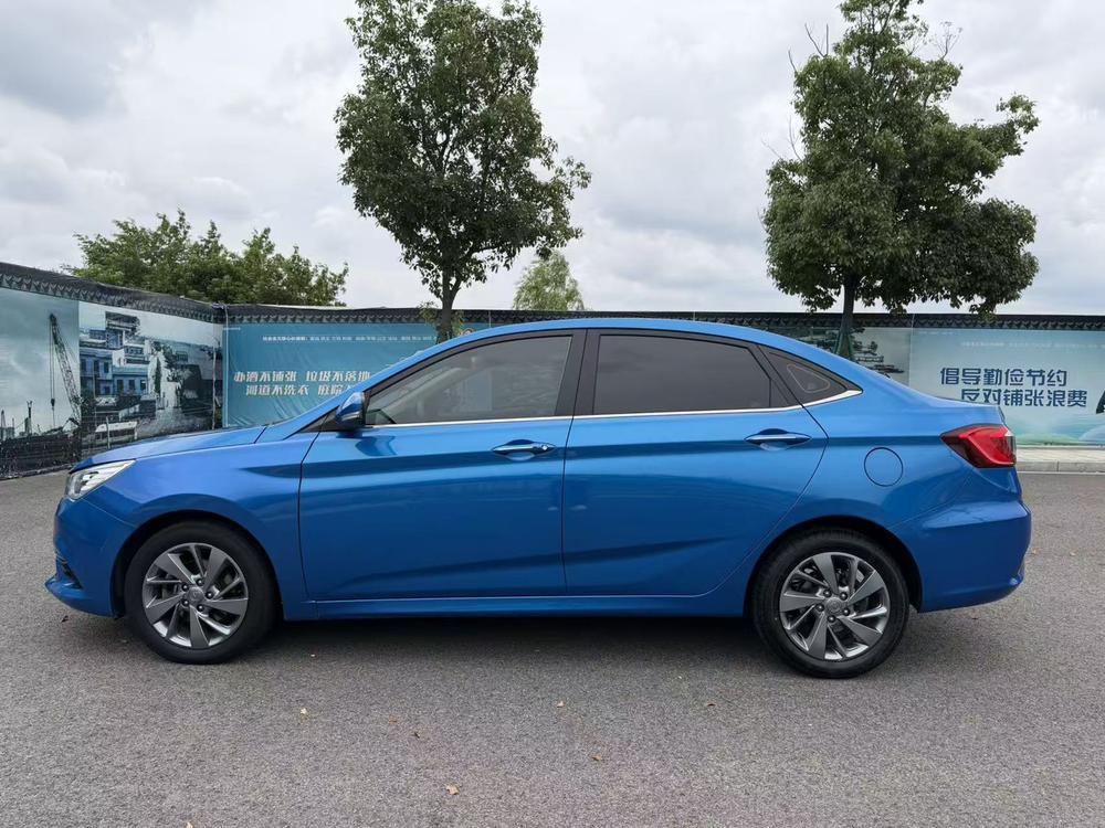 Changan Eado DT