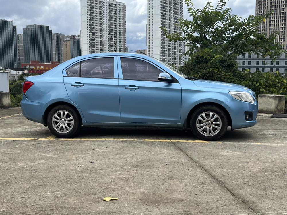 Changan Yuexiang V3