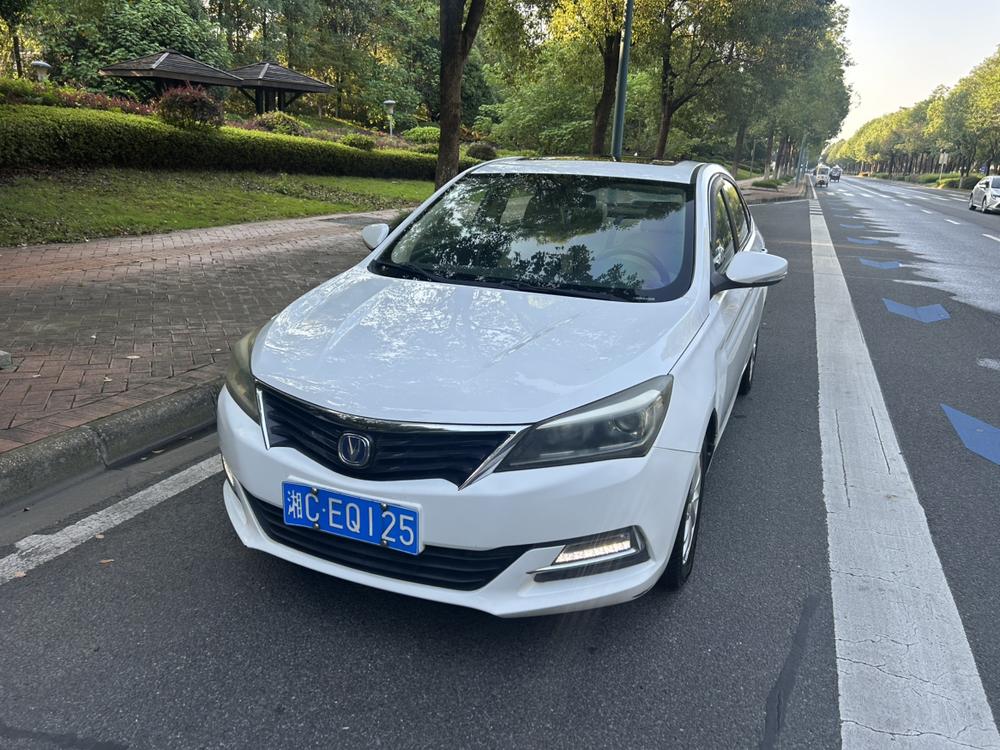 Changan Yuexiang V7