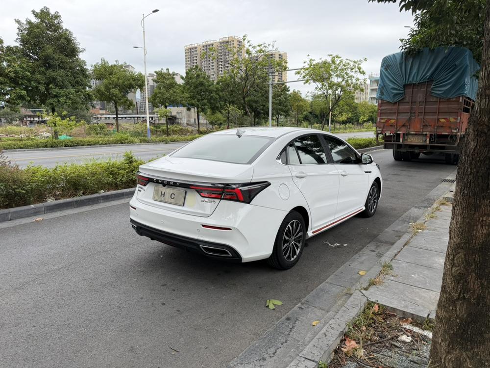 Chery Arrizo 5 PLUS