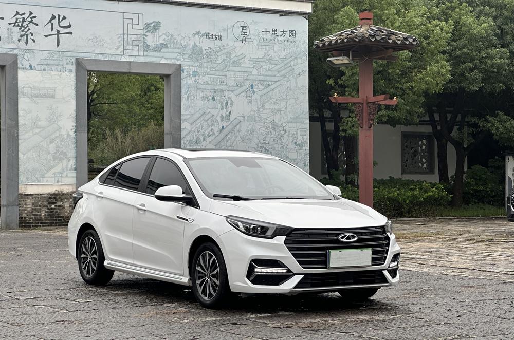 Chery Arrizo 5 PLUS
