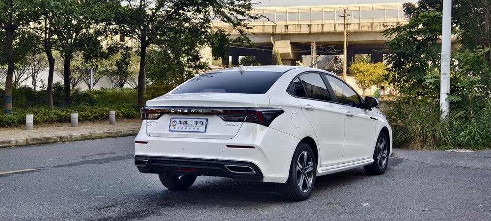Chery Arrizo 5 PLUS