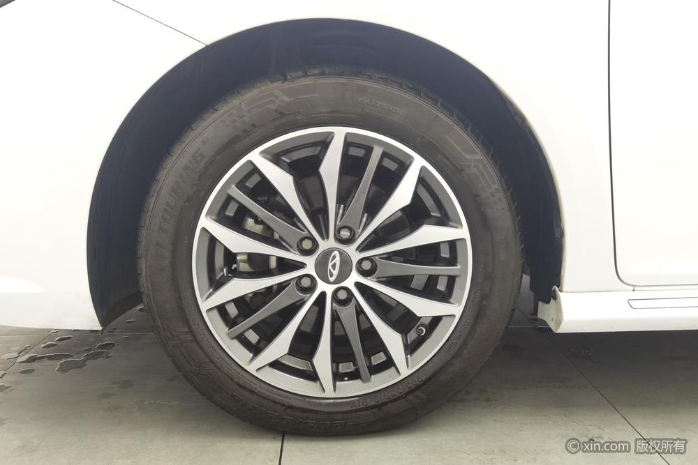 Chery Arrizo 5 PLUS