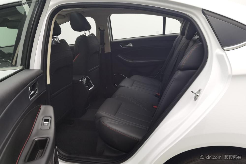 Chery Arrizo 5 PLUS