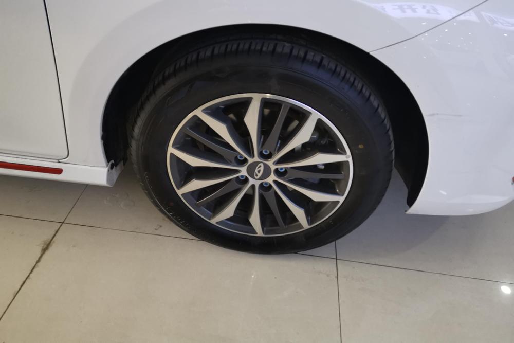 Chery Arrizo 5 PLUS