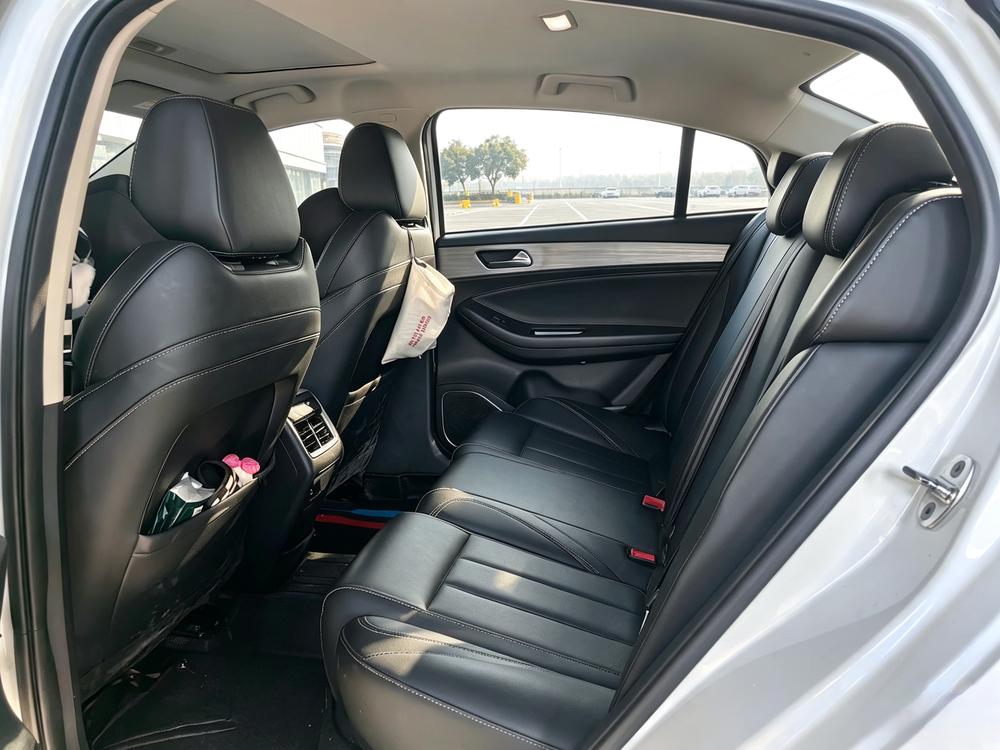 Chery Arrizo 5 PLUS
