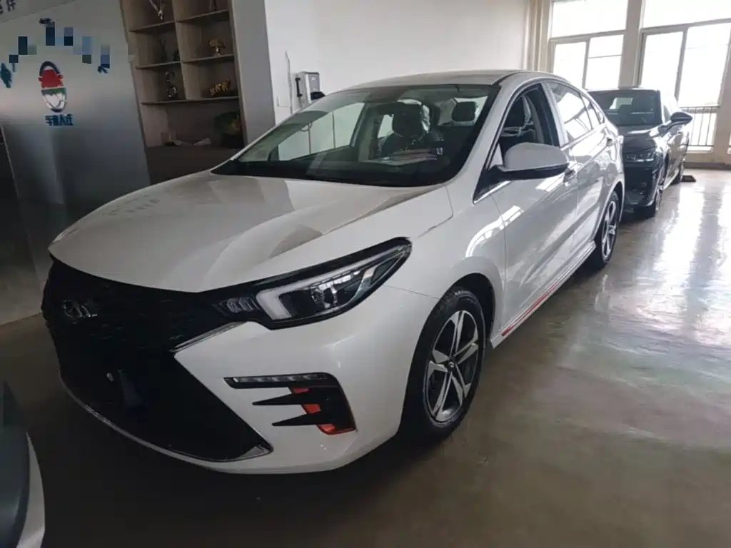 Chery Arrizo 5 PLUS