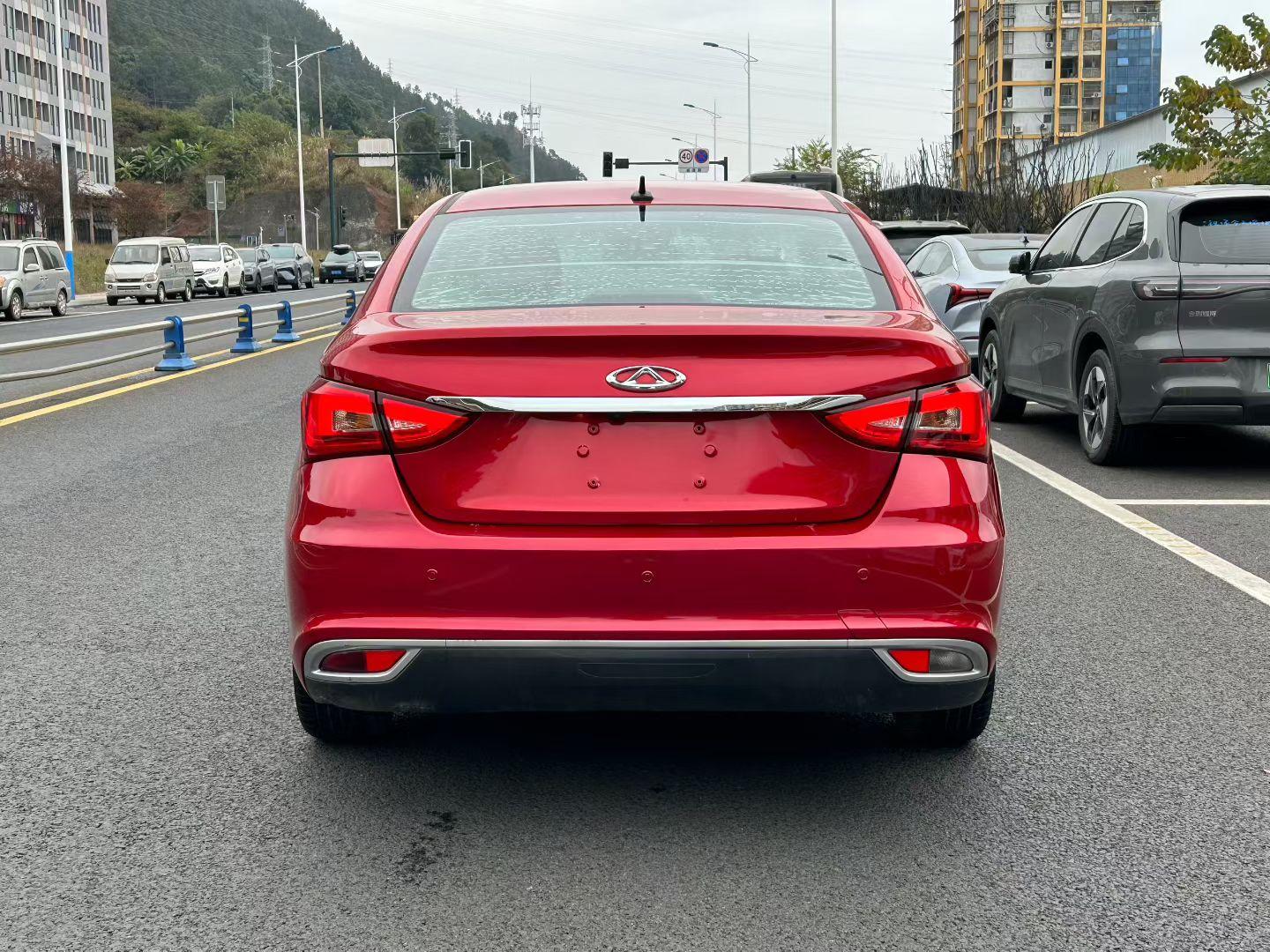 Chery Arrizo 5