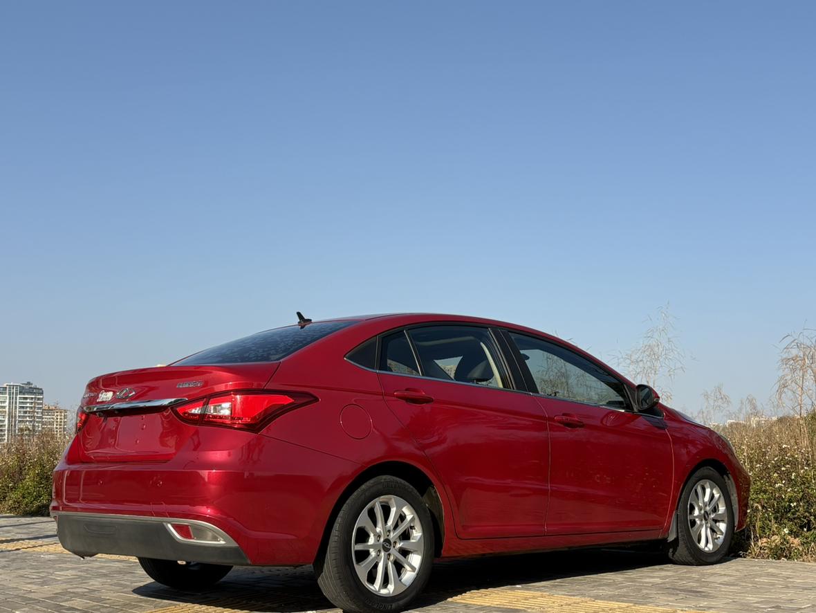 Chery Arrizo 5