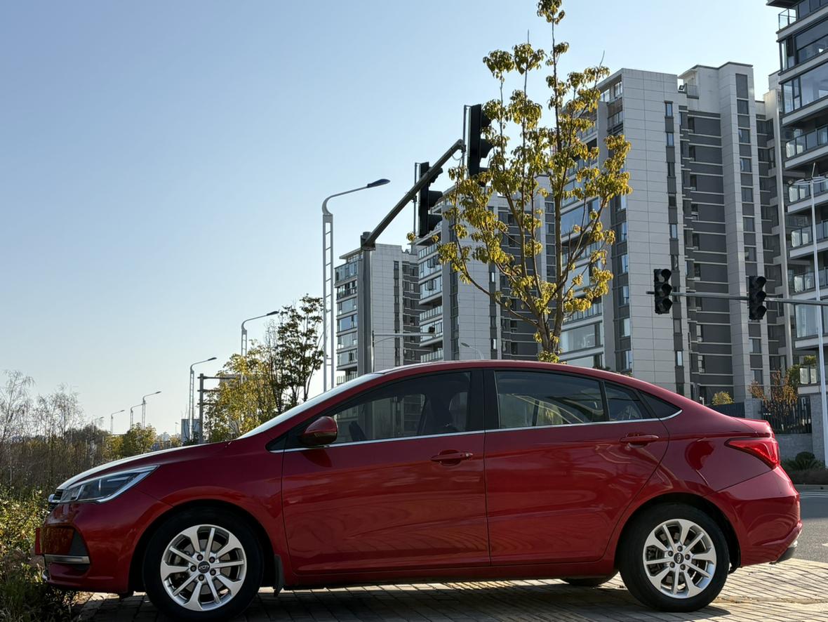 Chery Arrizo 5