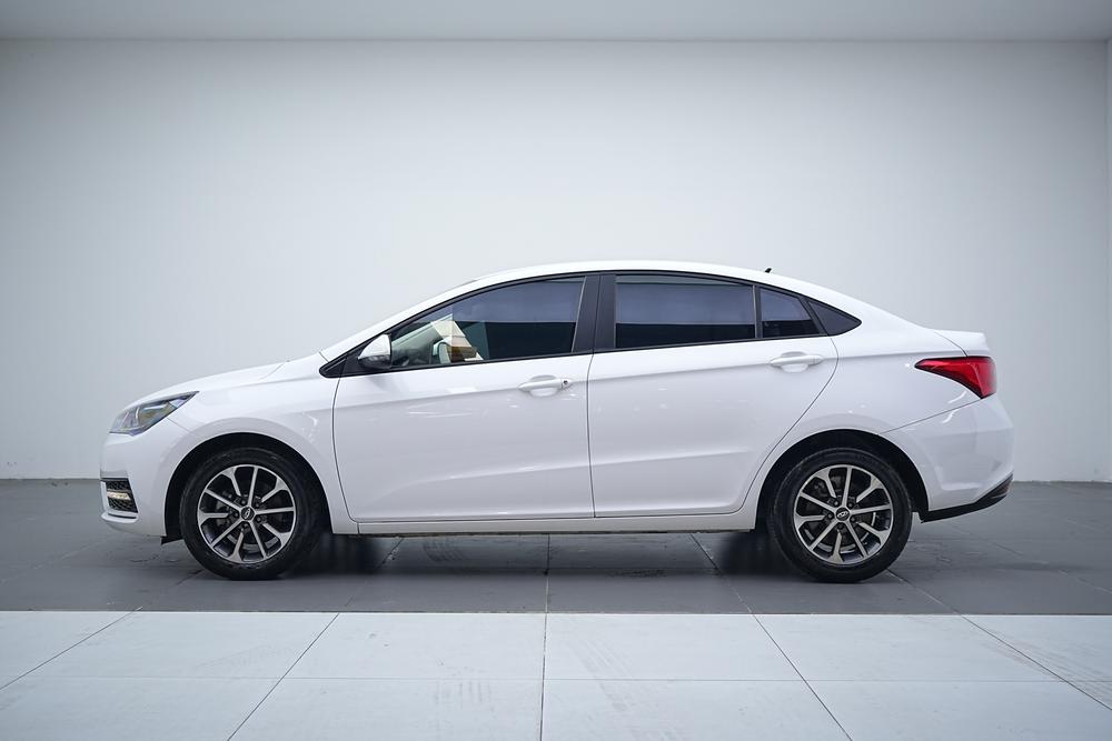 Chery Arrizo 5