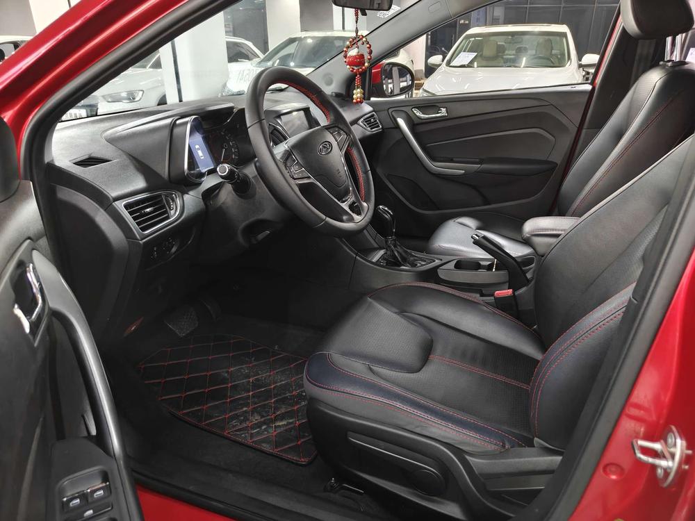 Chery Arrizo 5