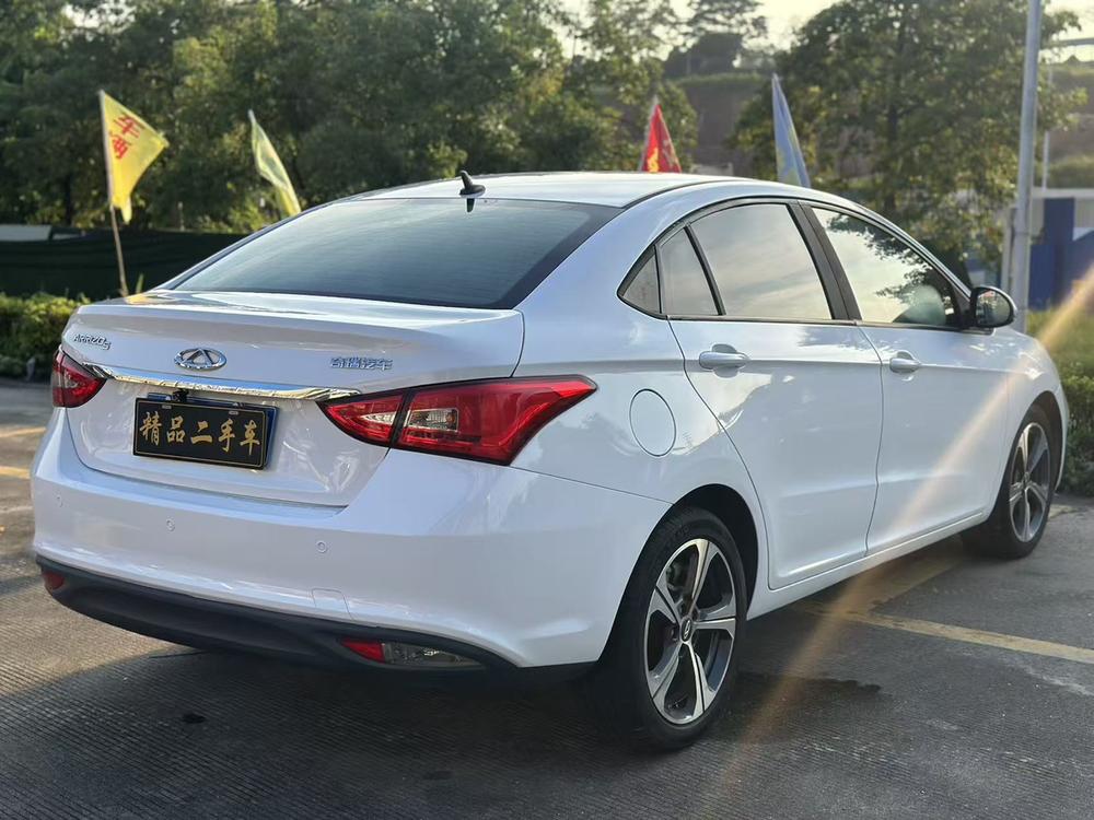 Chery Arrizo 5