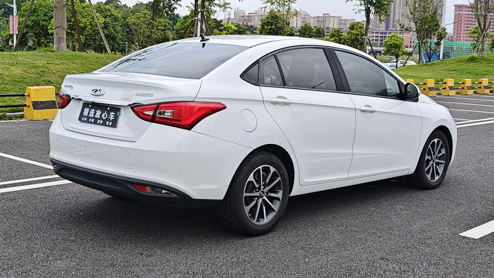 Chery Arrizo 5