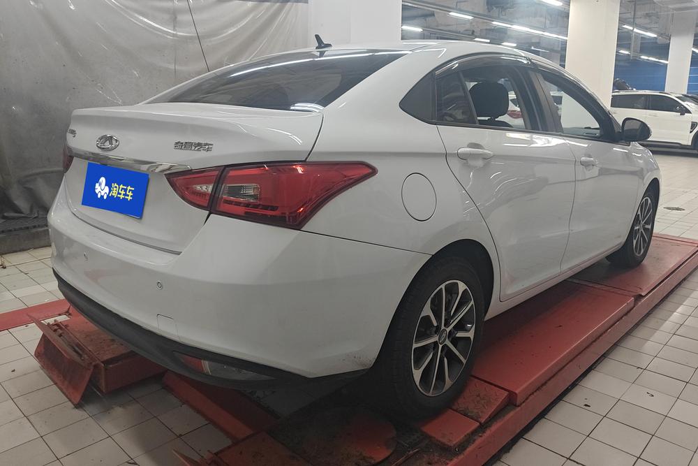 Chery Arrizo 5