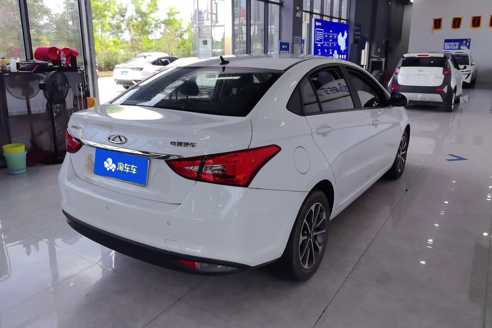 Chery Arrizo 5
