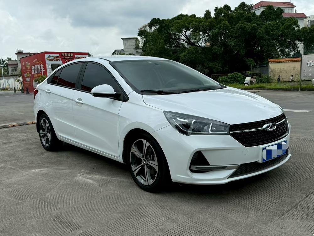 Chery Arrizo 5