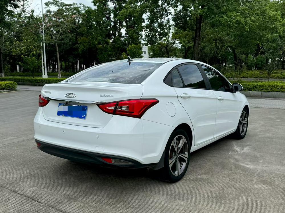Chery Arrizo 5