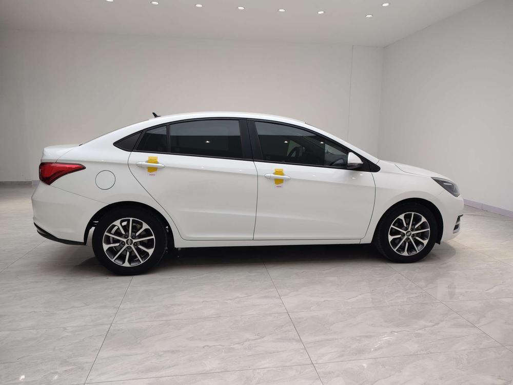 Chery Arrizo 5