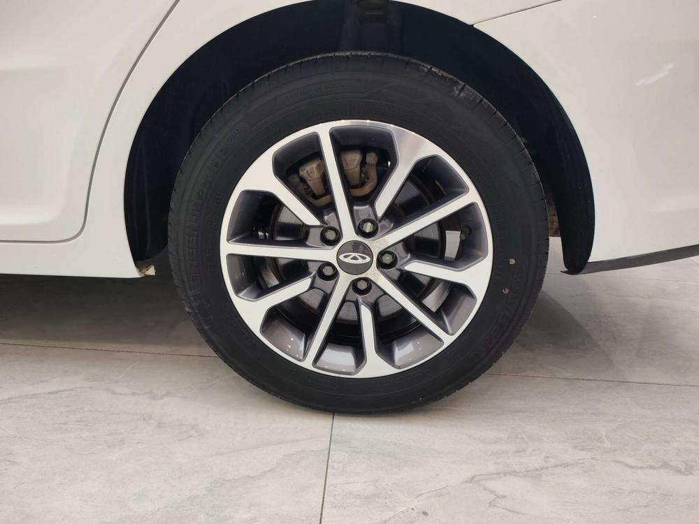Chery Arrizo 5