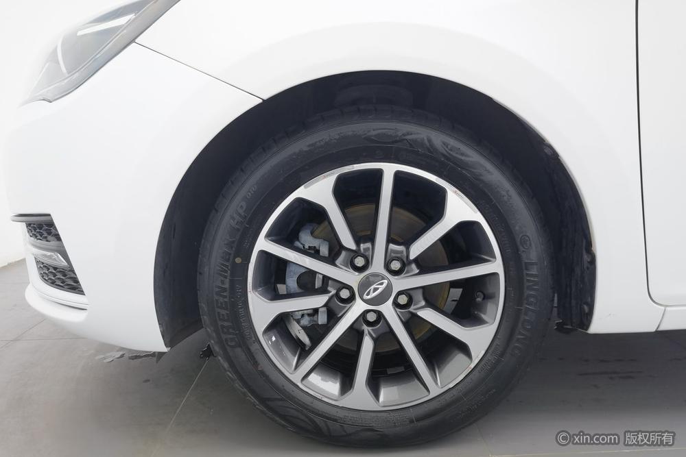 Chery Arrizo 5