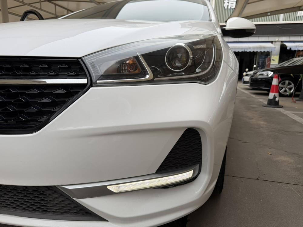 Chery Arrizo 5