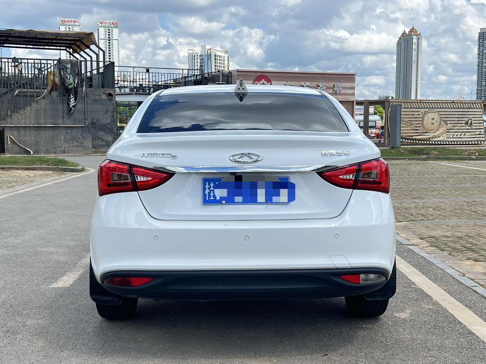 Chery Arrizo 5
