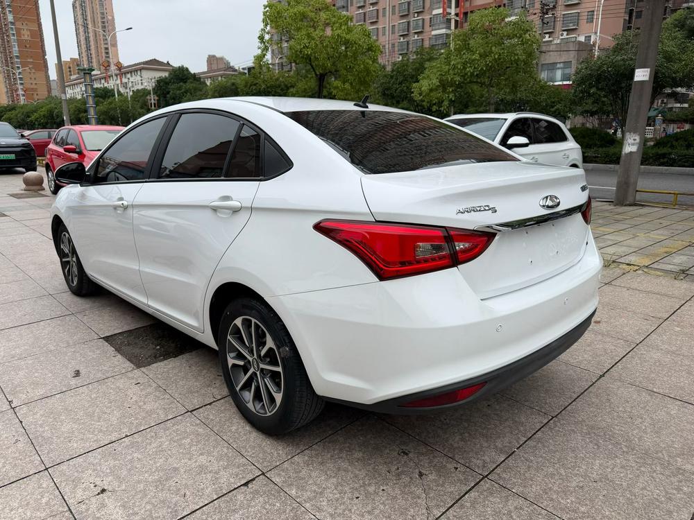 Chery Arrizo 5