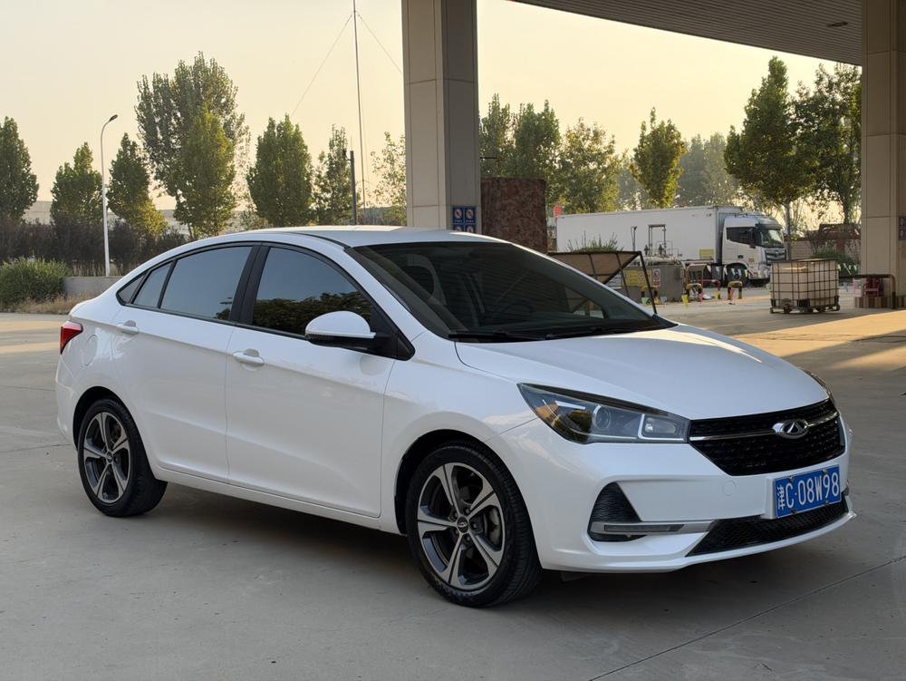 Chery Arrizo 5