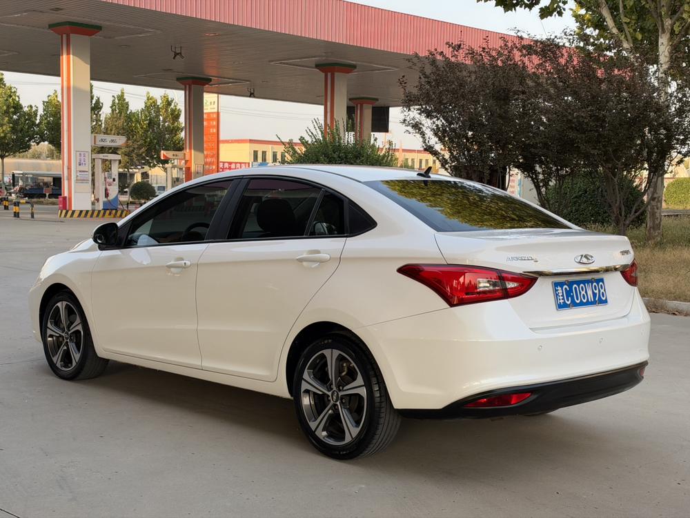Chery Arrizo 5