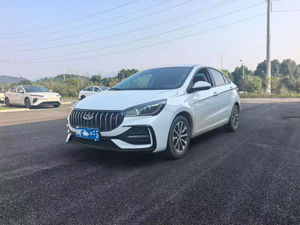 Chery Arrizo 5