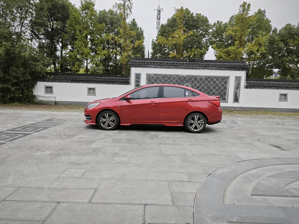 Chery Arrizo 5