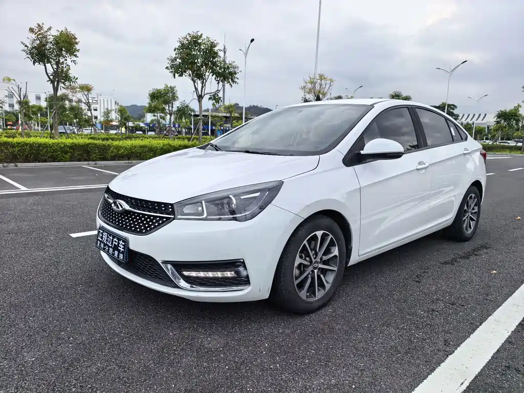 Chery Arrizo 5