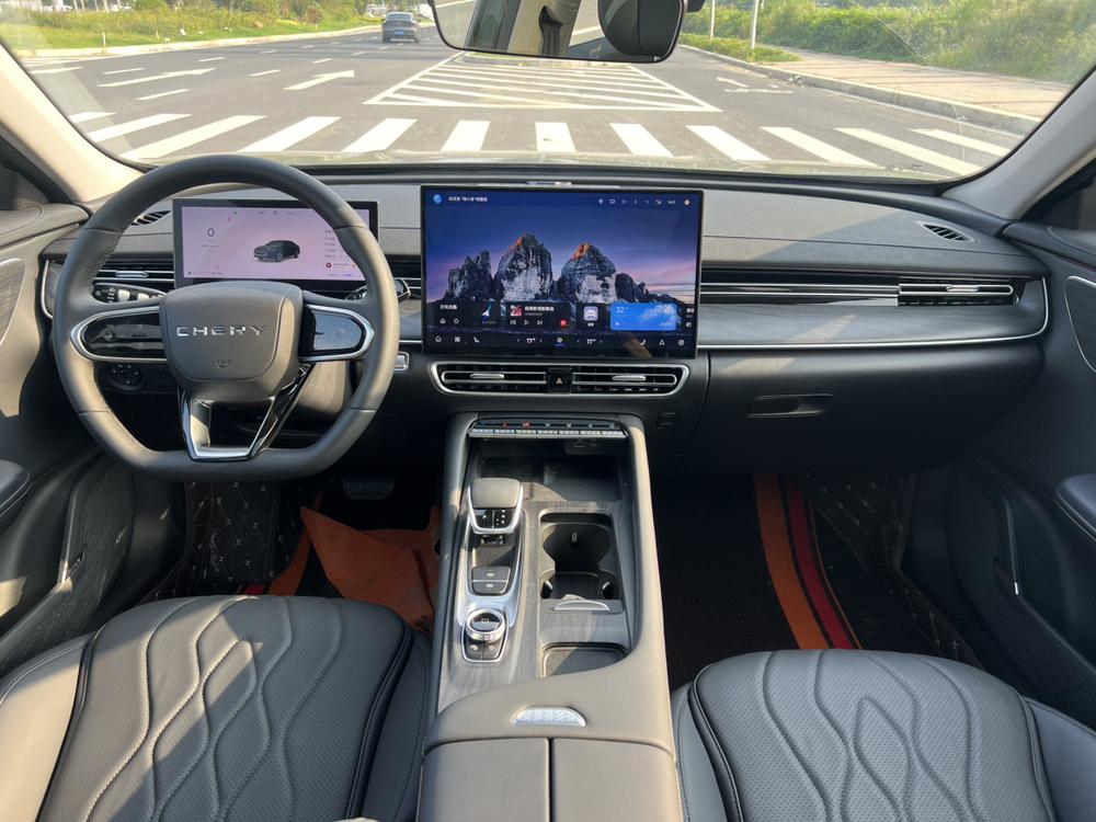 Chery Arrizo 8 PRO