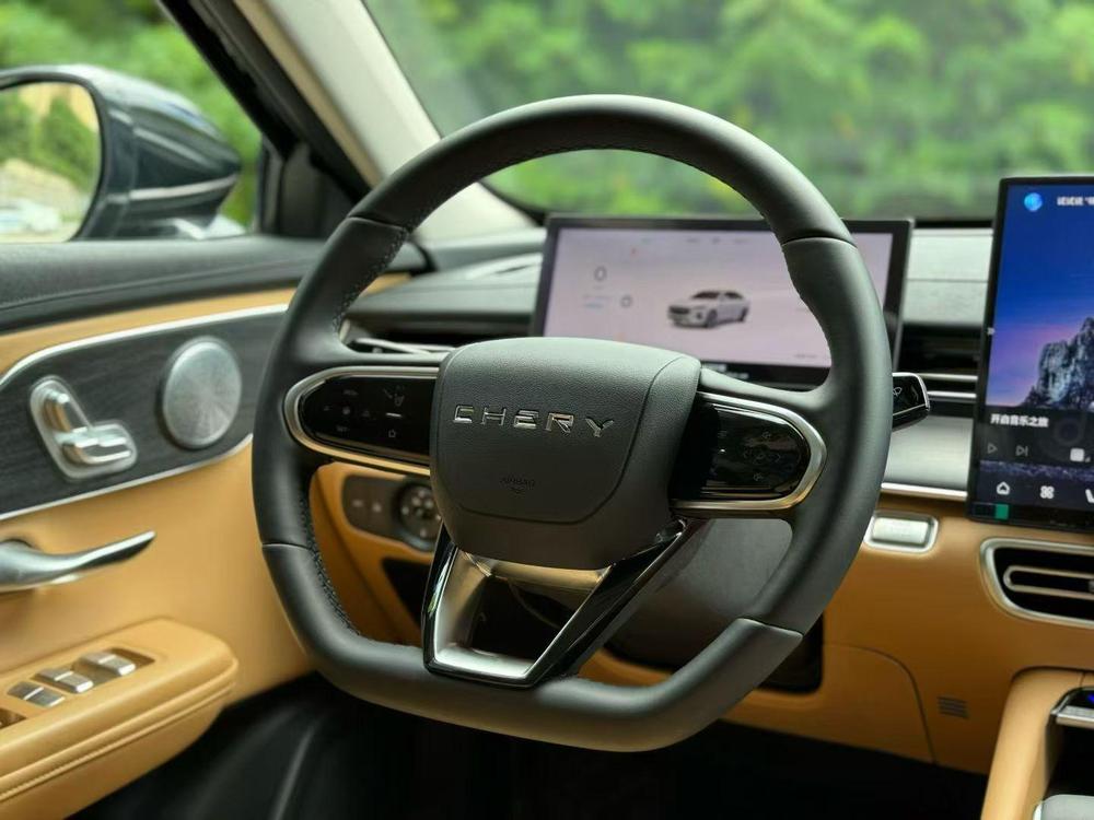Chery Arrizo 8 PRO