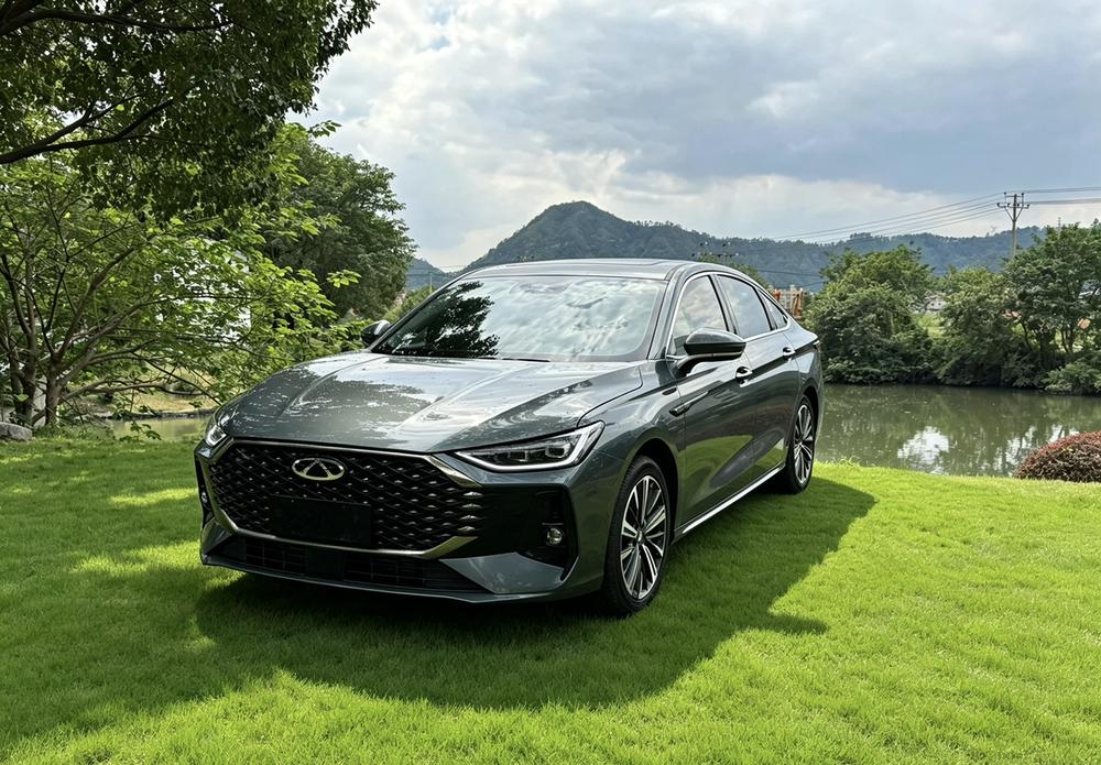 Chery Arrizo 8 PRO