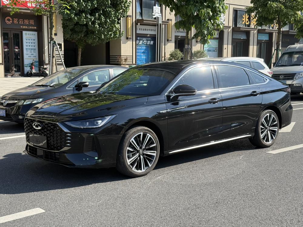 Chery Arrizo 8 PRO
