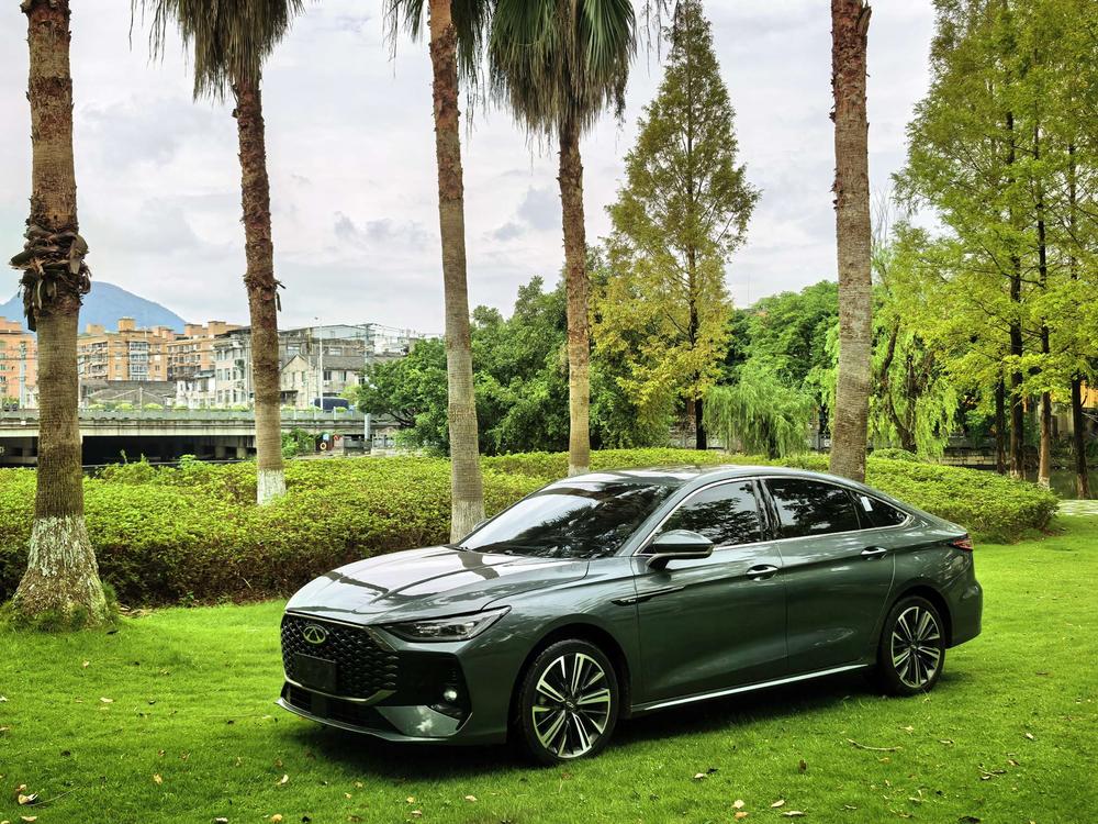 Chery Arrizo 8 PRO