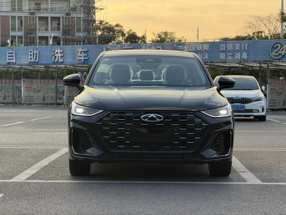 Chery Arrizo 8 PRO