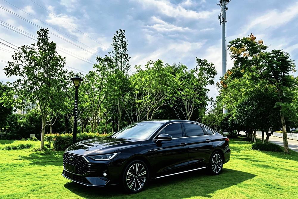 Chery Arrizo 8 PRO