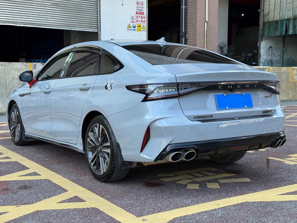 Chery Arrizo 8