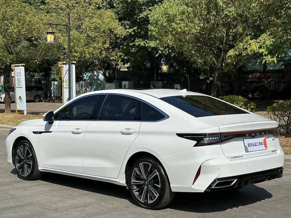 Chery Arrizo 8