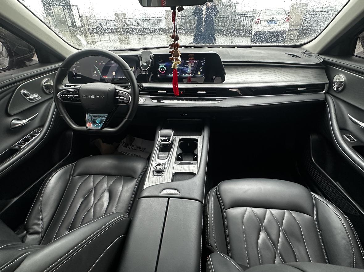 Chery Arrizo 8